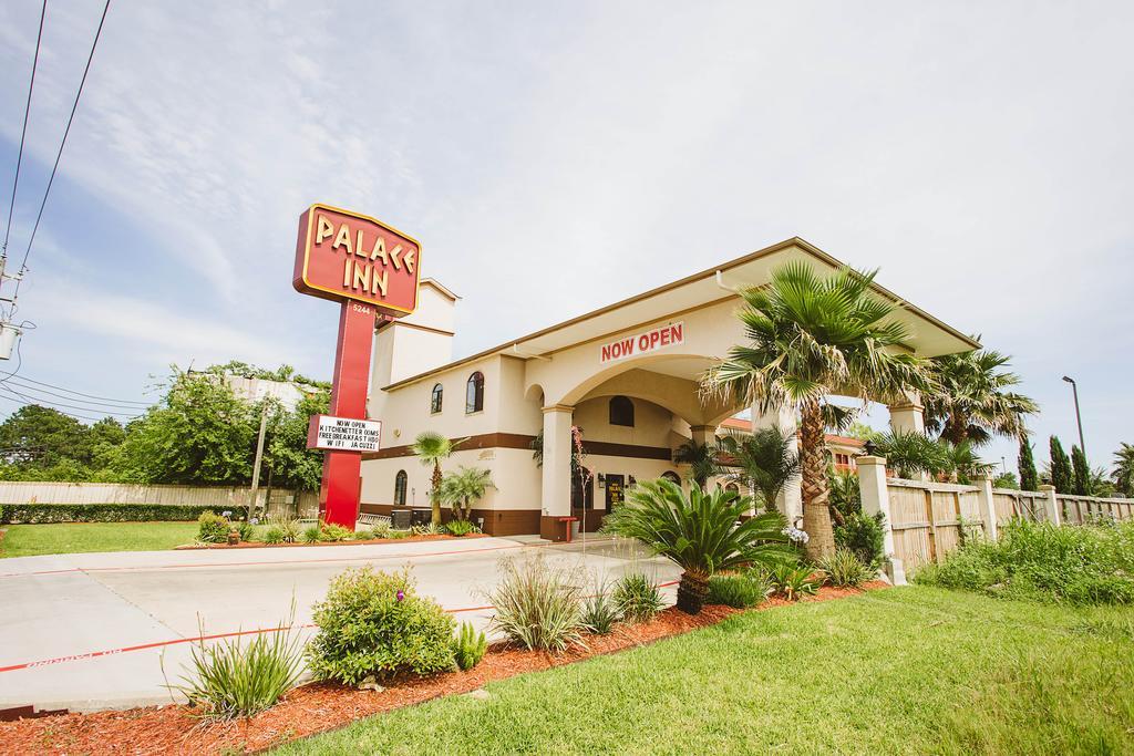 Motel Palace - I-10 2*